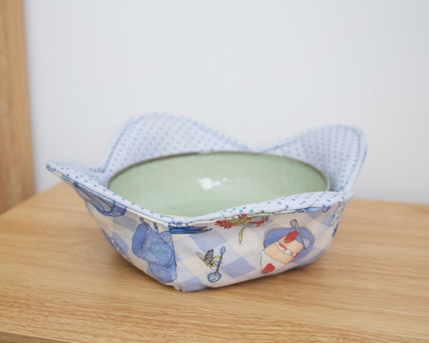 The Cosette Bowl Cozy