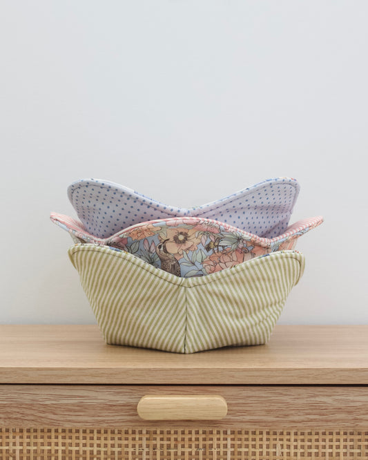 The Cosette Bowl Cozy
